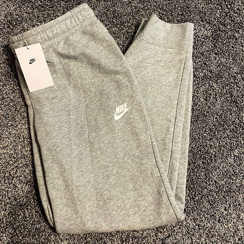 Nike Slim Fit Sweatpants